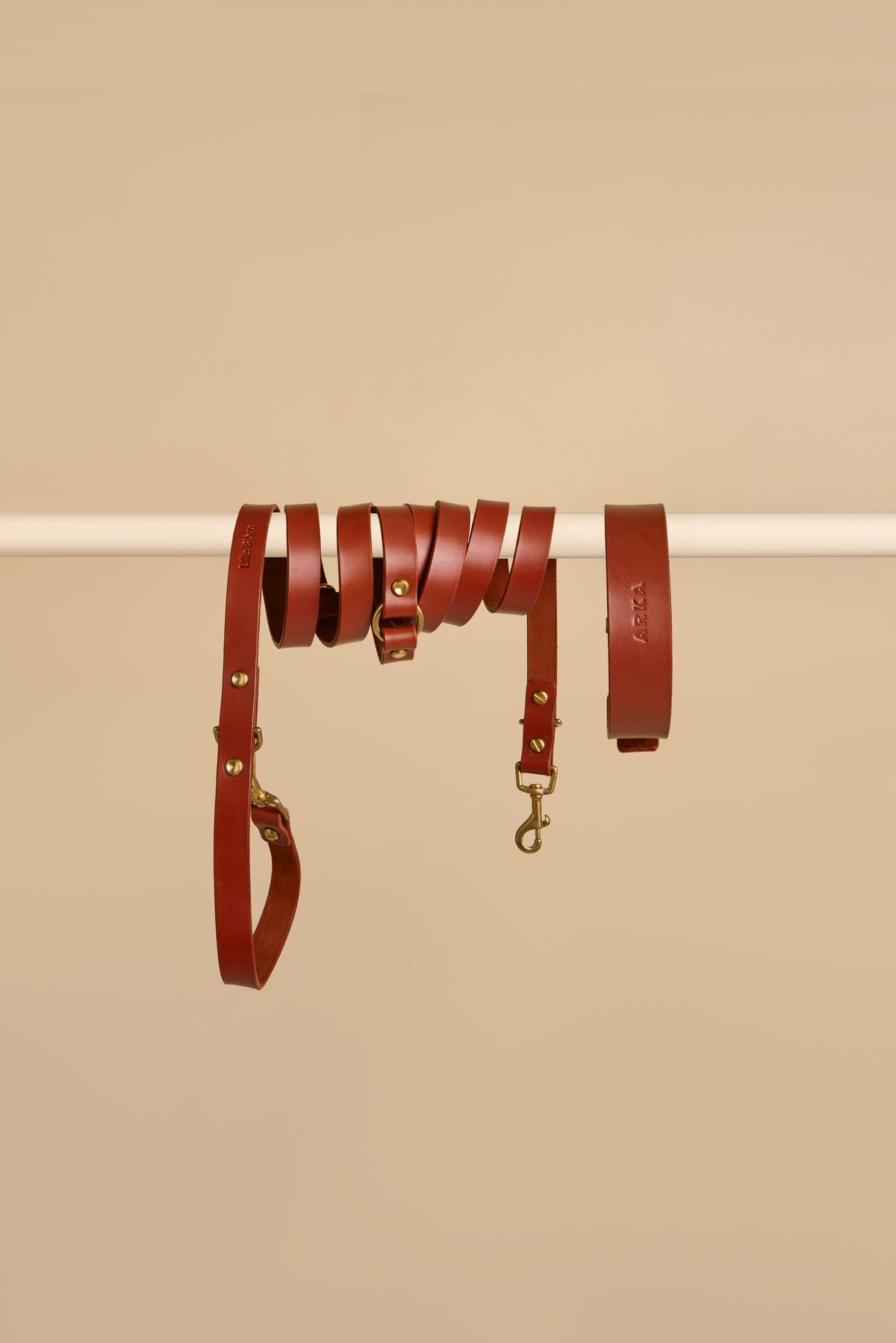 Vero Classic Cognac Leather Dog Collar and Omni Cognac Leather Dog Leash Walk Kit featuring premium Italian leather with adjustable brass hardware and a versatile Omni Leash for added convenience